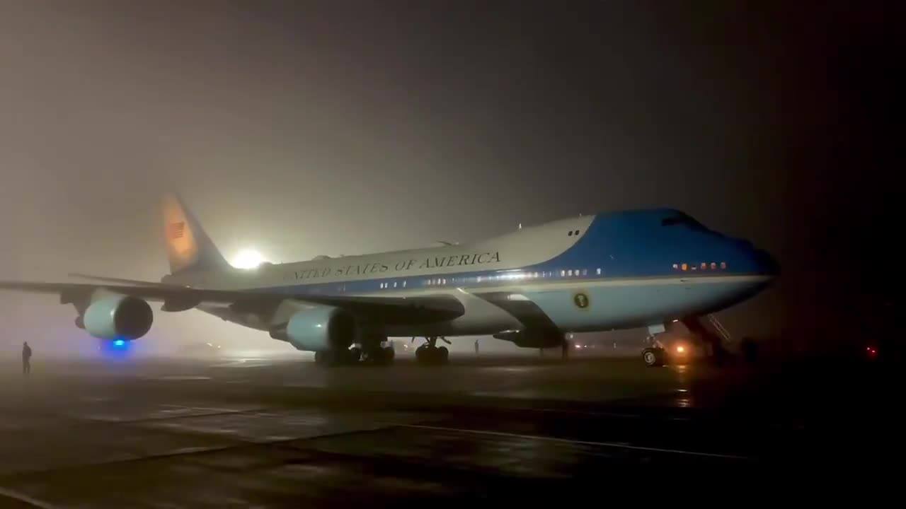 Air Force One in Heavy Fog