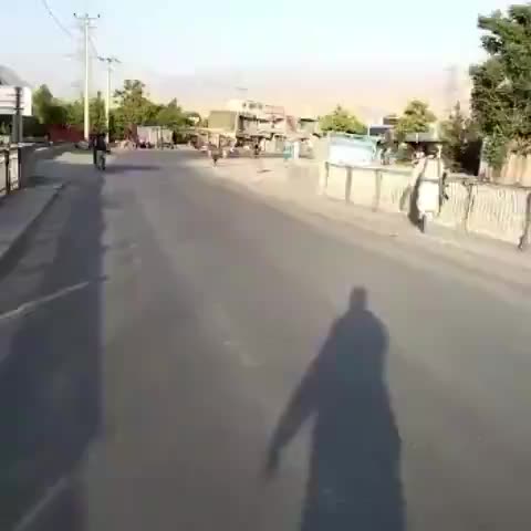 Taliban patrolling in Khenjan, Baghlan, meeting little resistance