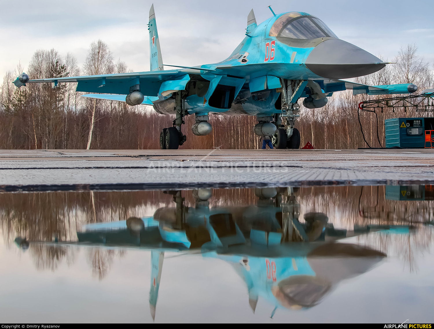 Russian Su-34  shot down over Kharkov in Ukraine