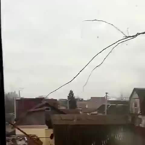 This video shared earlier of a Russian MiG-29 firing...