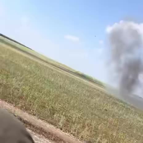Ukrainian forces withdrawing under Russian artillery fire near Lisichansk...