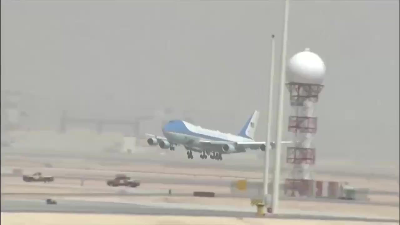 Trump arrives in Saudi Arabia