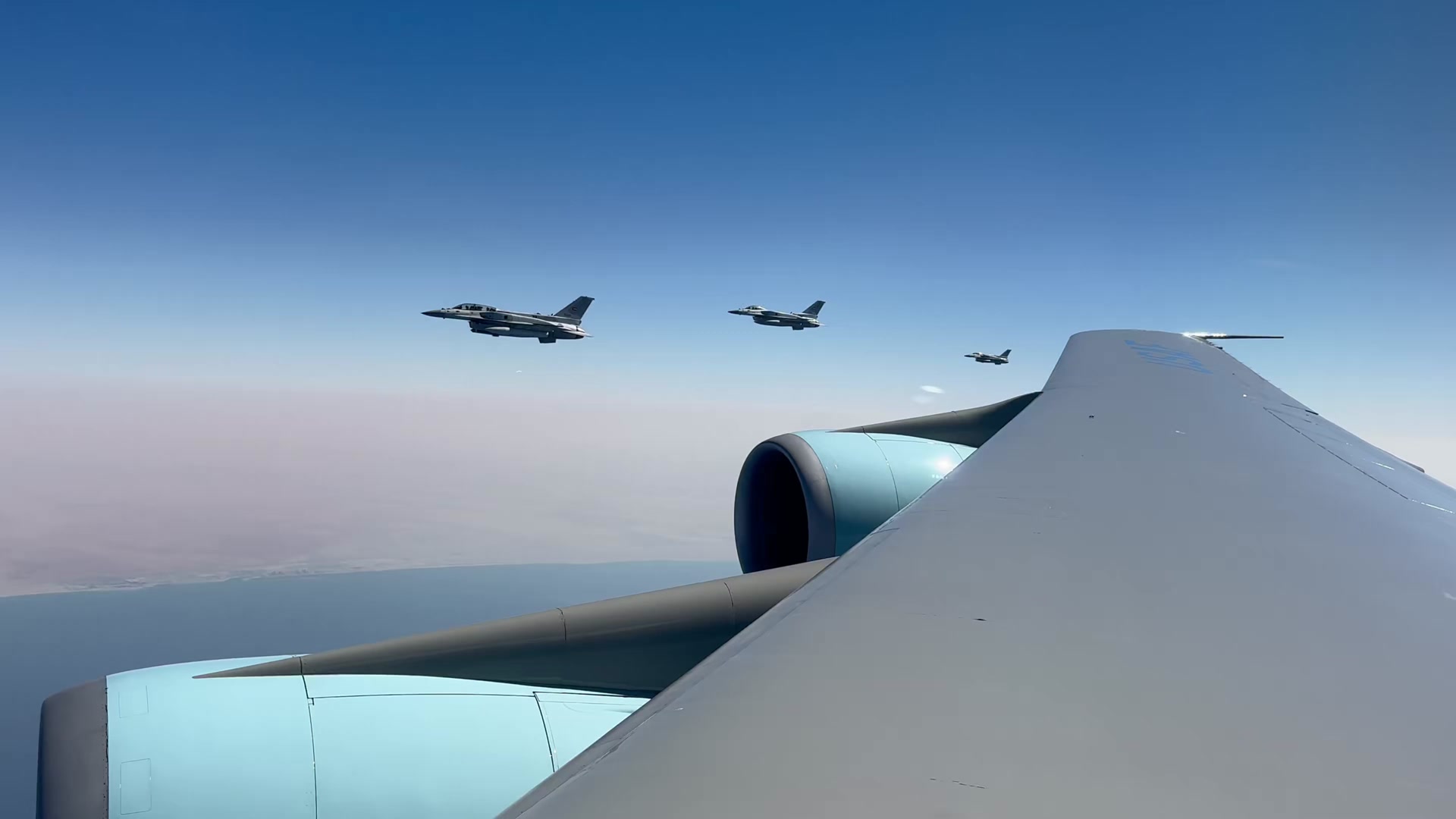 Trump Air Force One with United Arab Emirates Air...