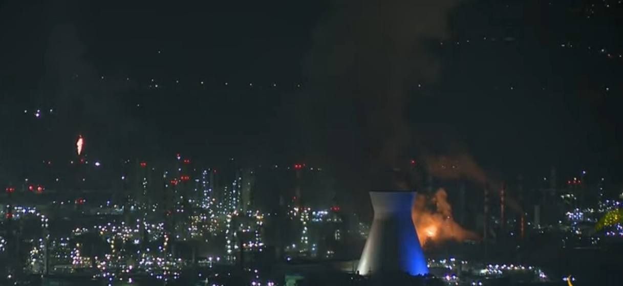 Iranian missile strike on power station in Haifa, Israel